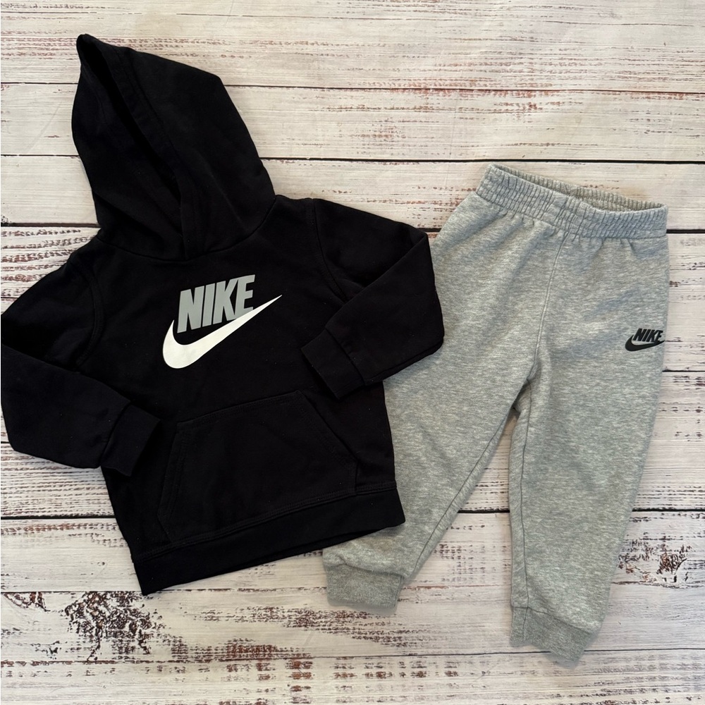 Nike Athletic Set Hoodie Joggers Toddler Boys 24 Months
